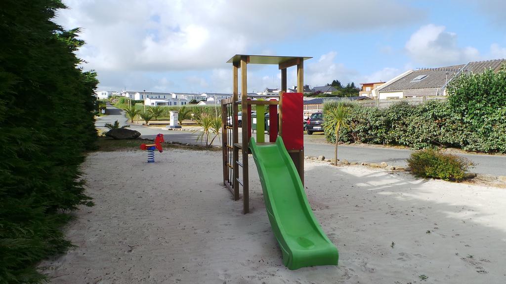 Camping De Kerurus Plounéour-Trez Exterior photo