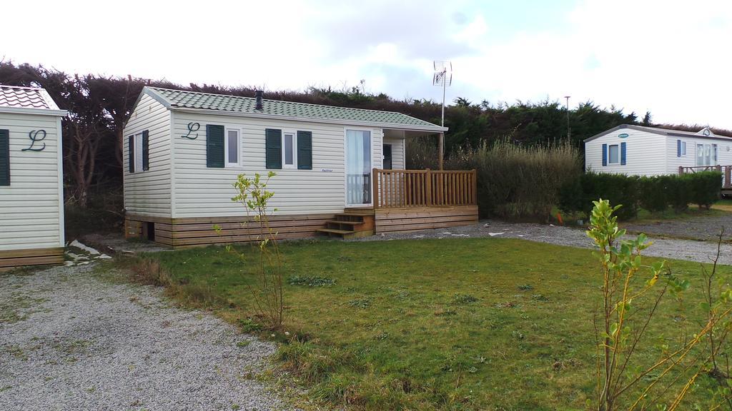 Camping De Kerurus Plounéour-Trez Exterior photo