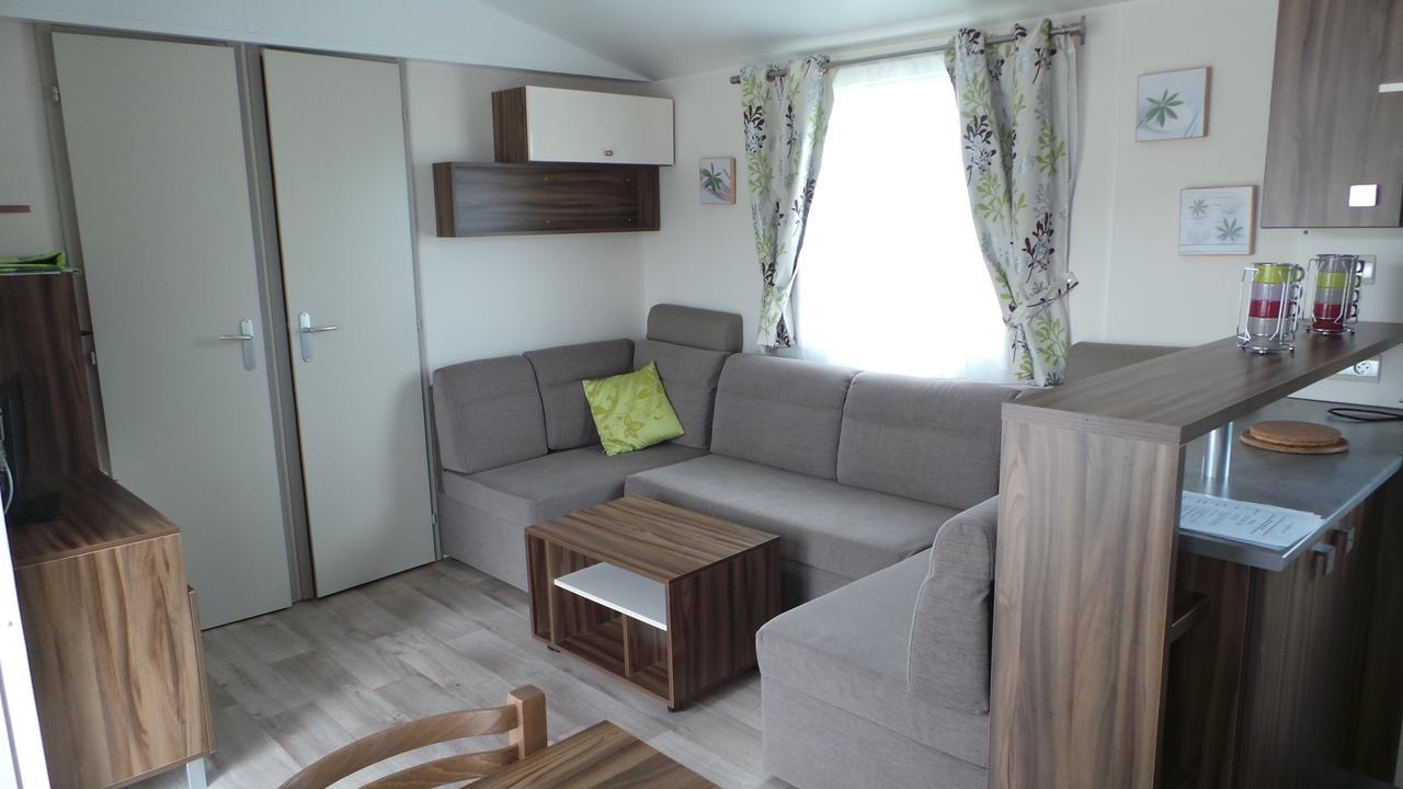Camping De Kerurus Plounéour-Trez Room photo